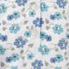 Chemise de nuit médicalisée fleurs bleues femme senior zoom motif