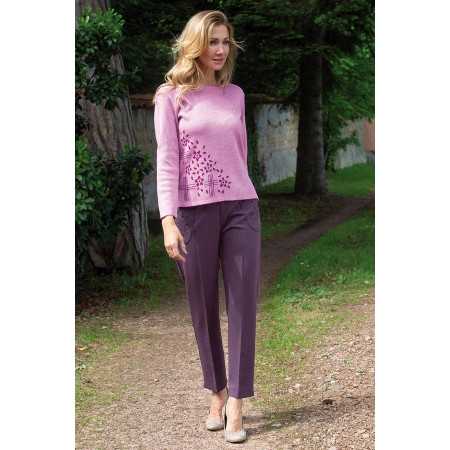 Pull femme senior fentes broderie coloris rose tenue