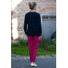 Pull manches longues marine broderie fleur rose dos