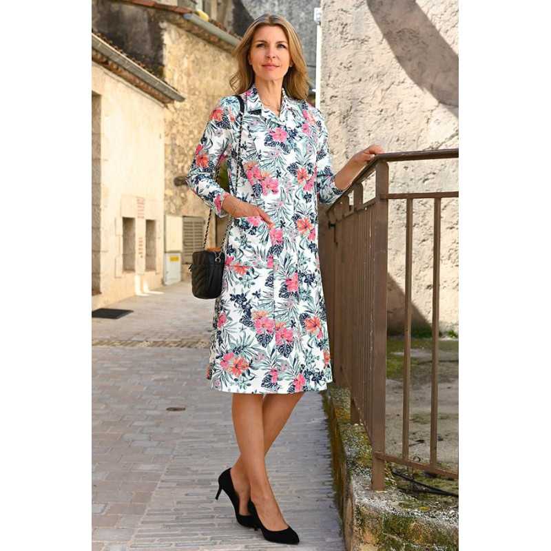 Robe médicalisée blanche fleurie dos croisé