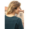 Pull médical ouverture dans le dos par pressions - femme âgée
