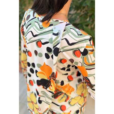 pull coloré jaune ouverture dos pressions femme vue dos