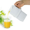 Poignée brique de lait jus fruit en pack handibrik