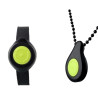Téléassistance Equinoxe de Bluelinea zoom médaillon ou bracelet