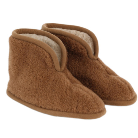 Chaussons en mouton montants vue de côté