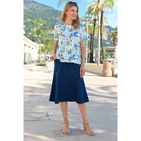 T-shirt médicalisé pour femme porté tenue ensemble