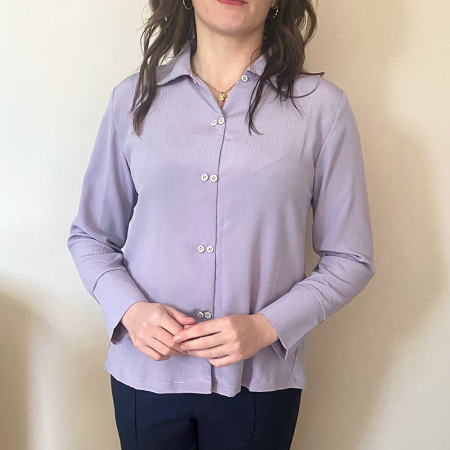 Chemisier médicalisé femme senior coloris lavande vue de face 