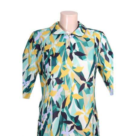 Robe médicalisée femme ouverte dans le dos par pressions zoom modele jungle