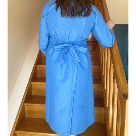 Robe médicalisée en jean's avec ouverture dos par pressions - vue de dos 