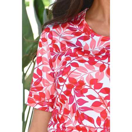 Tee-shirt pour femme avec imprimé fleuri - femme senior âgée