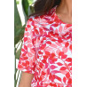 Tee-shirt pour femme avec imprimé fleuri - femme senior âgée