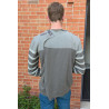 Pull homme médcalisé ouvert dans le dos gris avec des rayures  vue dos