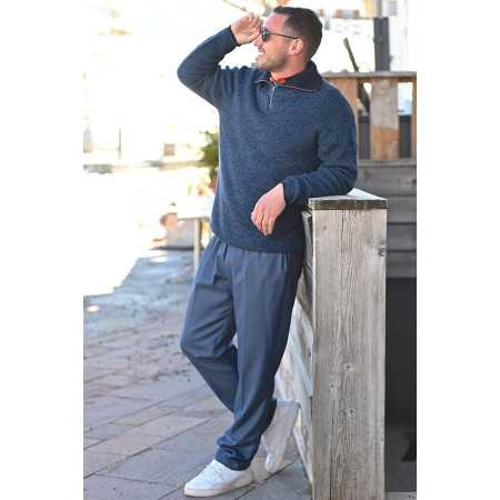 Pull 30% laine pour homme âgé facile à enfiler. Chaud et confortable.
