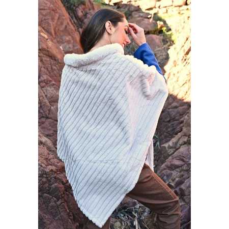 Poncho tout doux pour femme senior - Confortable et chaud