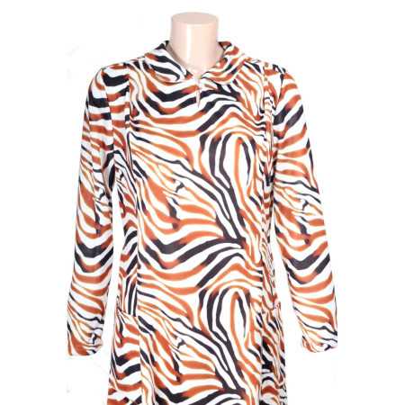 Robe médicalisée ouverture dans le dos pour femme âgée dépendante