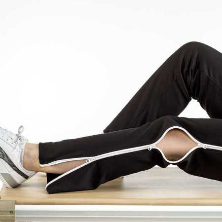 Pantalon médicalisé homme senior - ouvertures latérales en 4 sens